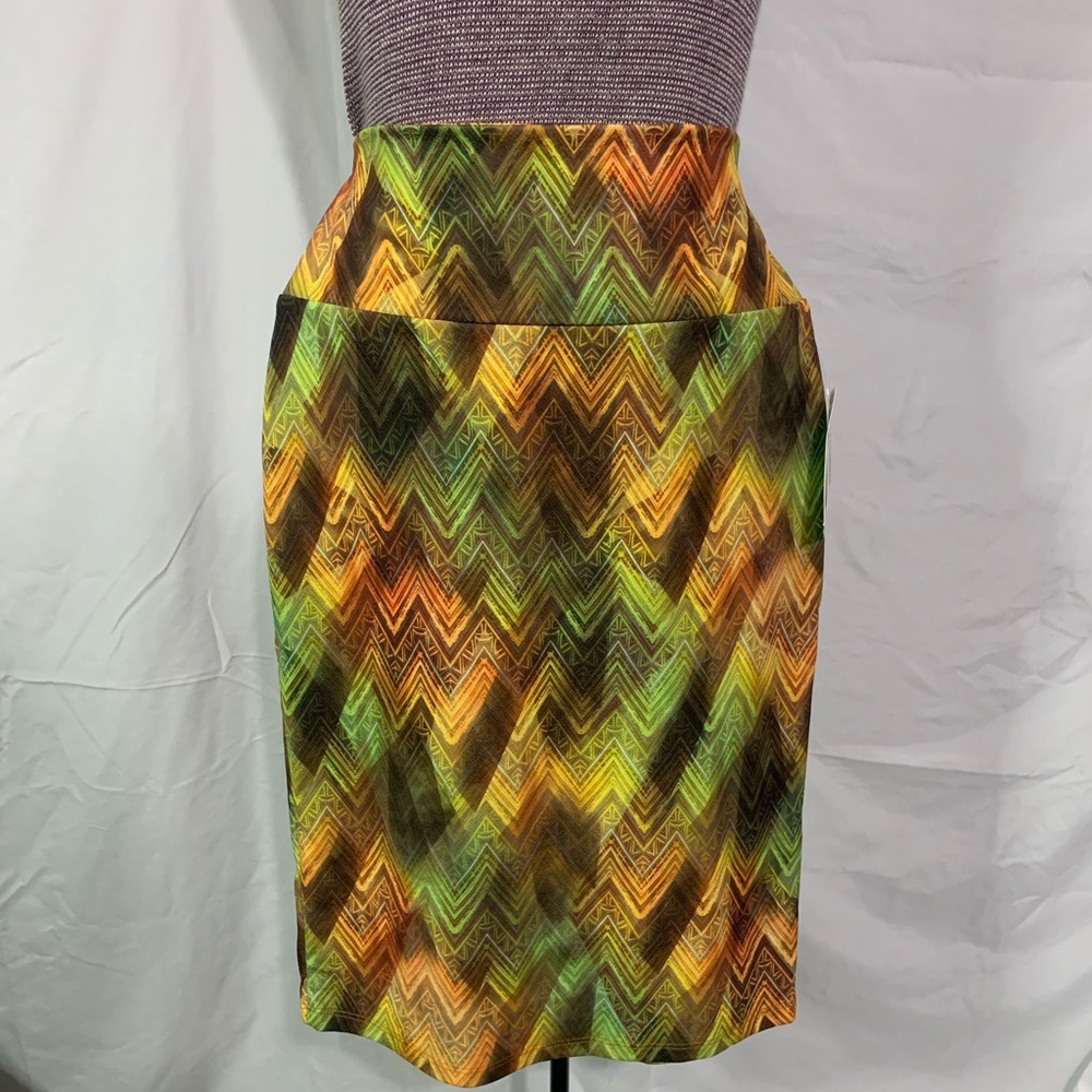 LuLaRoe Cassie skirt